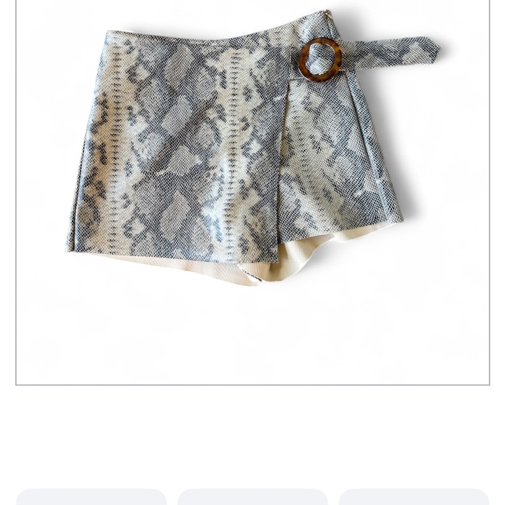 Zara Gray Snake Print Skort